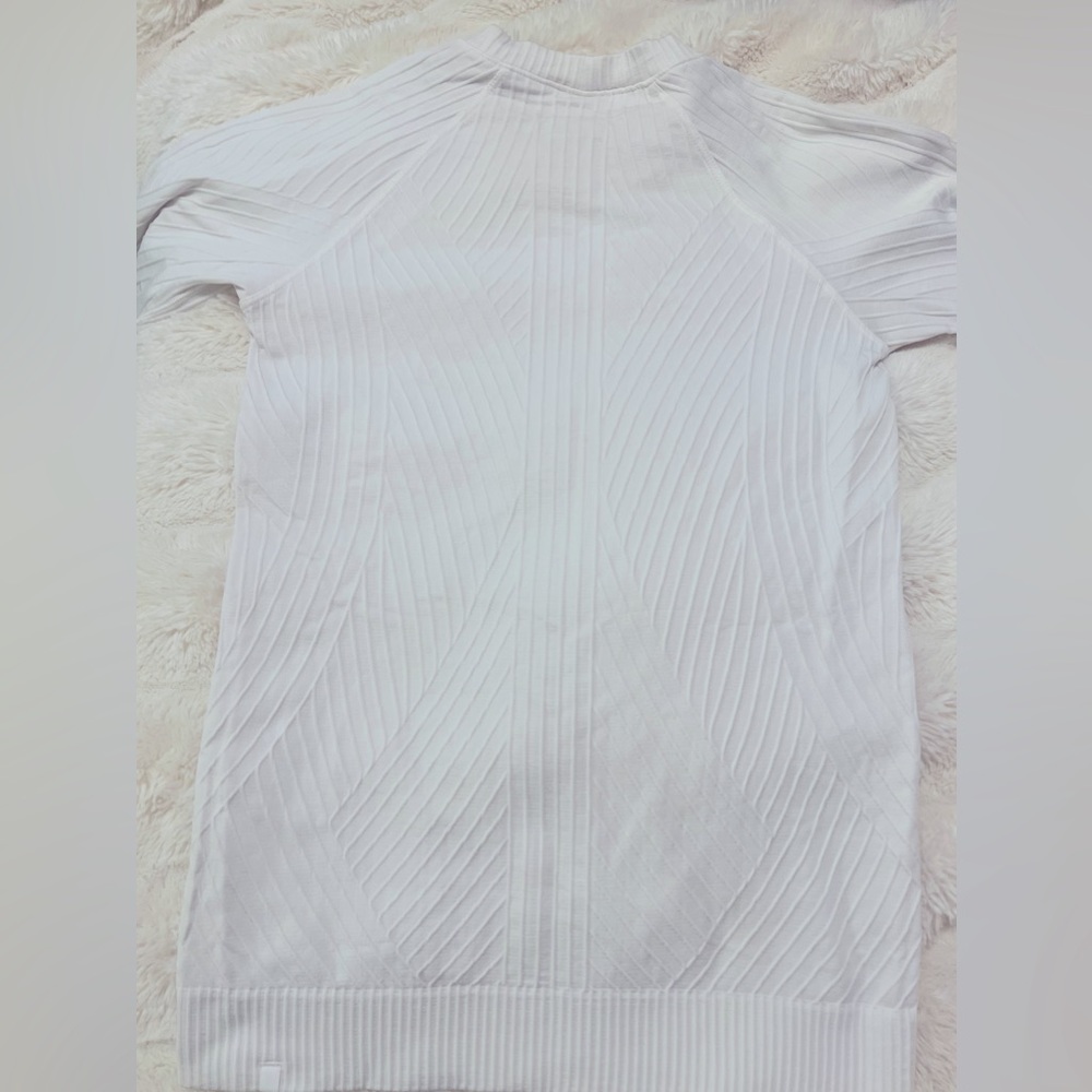 📍SOLD 📍 Lululemon Sweater